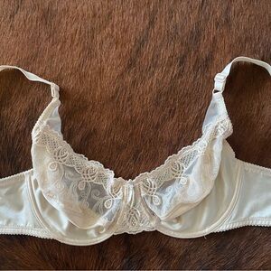 WACOAL UNDERWIRE BRA